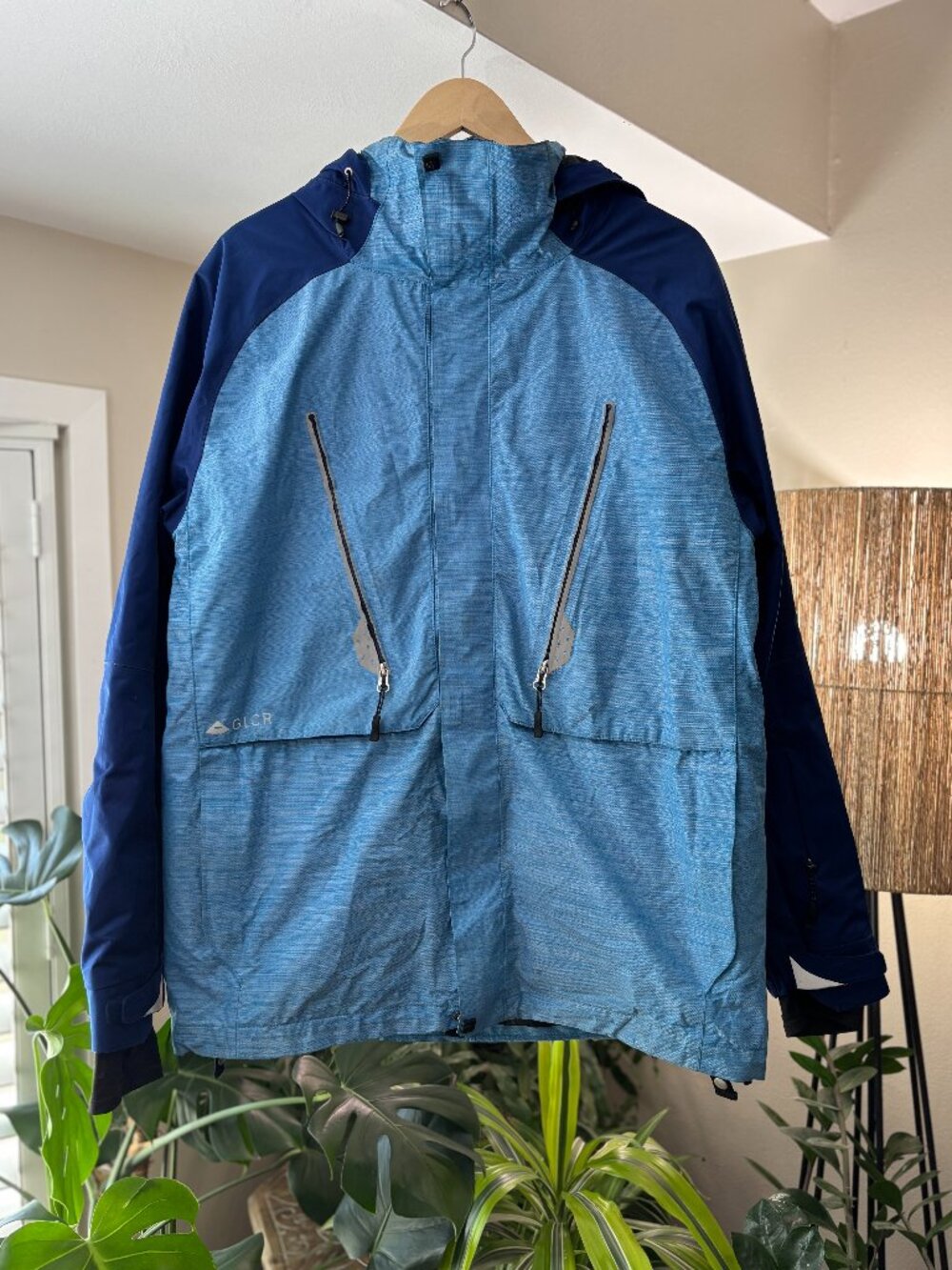686 GLCR Thermagraph Hydra Ski Snowboard Jacket Blue 2-Tone Waterproof Large